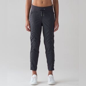 Lululemon Street to Studio Pant II Size 6 Pinstripe Athletic Travel Work